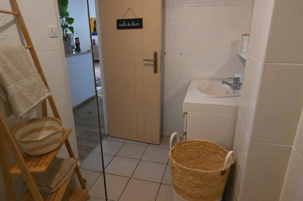 Grand Appartement Cosy-Hyper Centre-Place Verdun تارْب المظهر الخارجي الصورة