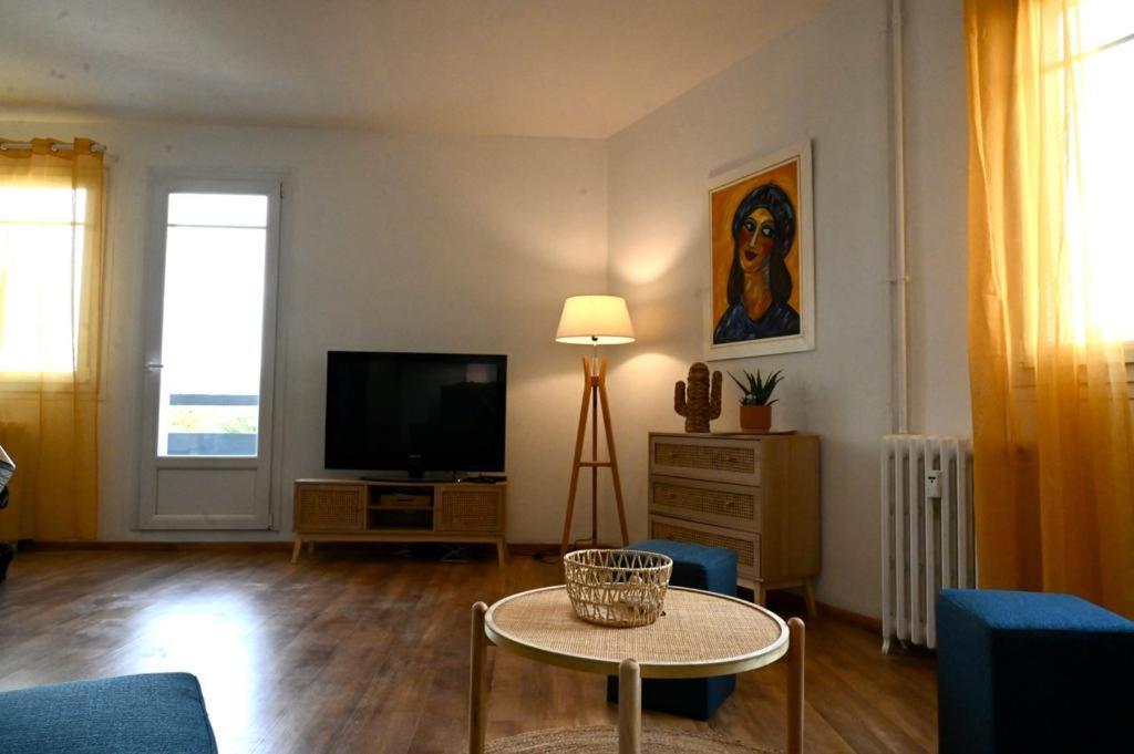 Grand Appartement Cosy-Hyper Centre-Place Verdun تارْب المظهر الخارجي الصورة
